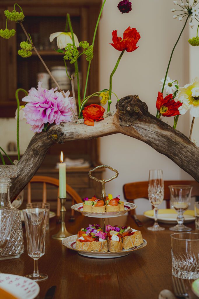 Présentoirs à étage pour repas de mariage, baptême, anniversaire, cousinade à Albi dans le Tarn